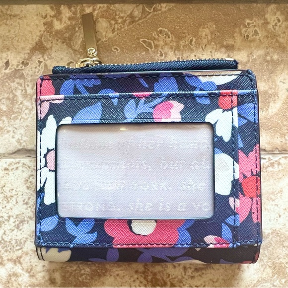 Kate Spade wallet - Picture 2 of 4